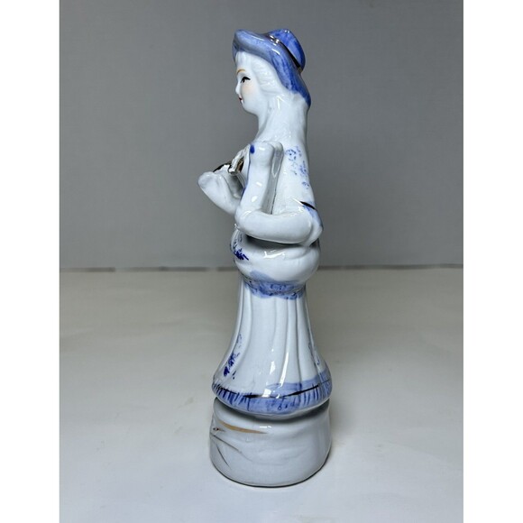 Vintage Victorian/Colonial Porcelain Women Figurine White/Blue - Picture 2 of 5